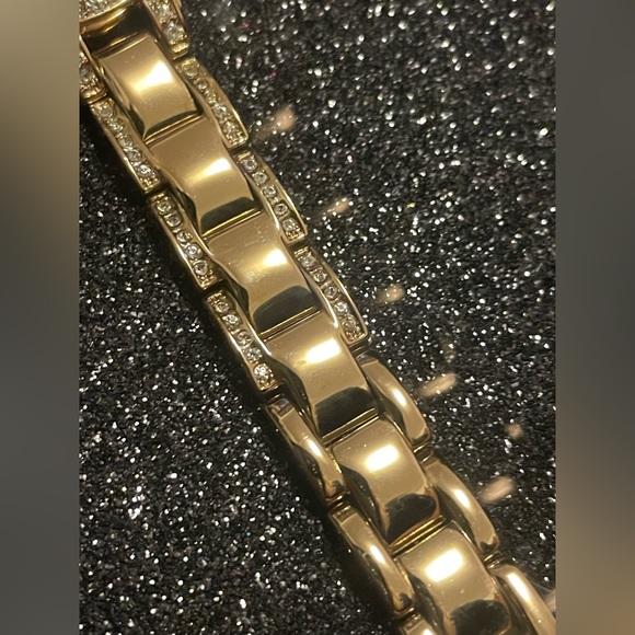 Armitron Now Womens Gold Tone Crystal Accent Pearl Face Analog Quartz Watch - Picture 3 of 8